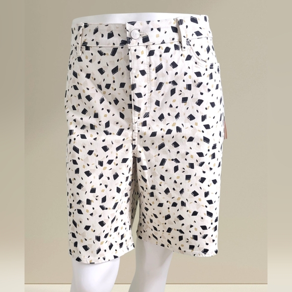 NYDJ Ella Lift & Tuck 5 Pocket Denim Shorts Ellensburg Cream Blk/Tan Pattern 16 - Picture 1 of 9